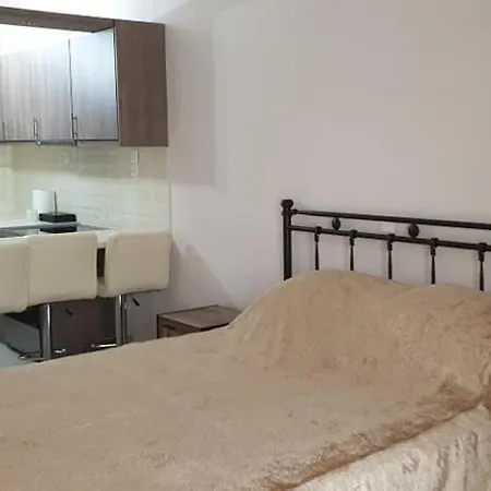 Vibes 2 Loutráki